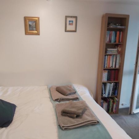 Garden Apartment نيوتن أبوت المظهر الخارجي الصورة